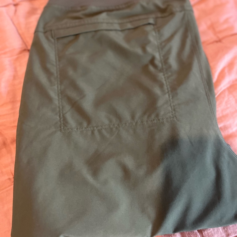 Patagonia Bundle Women's Happy Hike Studio Pants
Size large - Picture 10 of 16